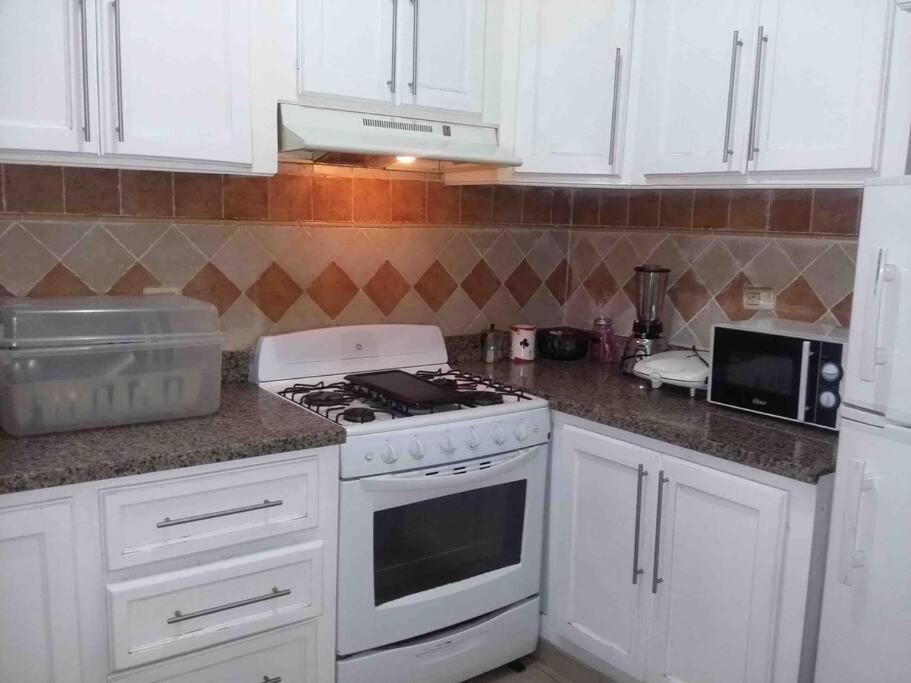 Habitacion Cerca Del Mar Y Zona Colonial ซานโตโดมิงโก ภายนอก รูปภาพ